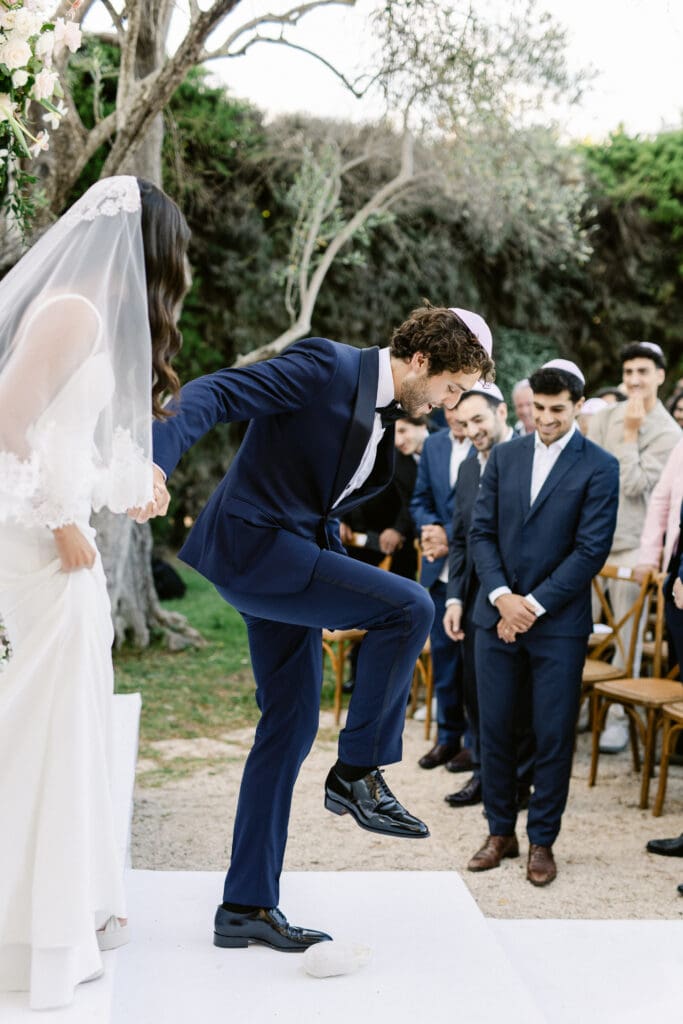 outdoor jewish wedding ceremony france