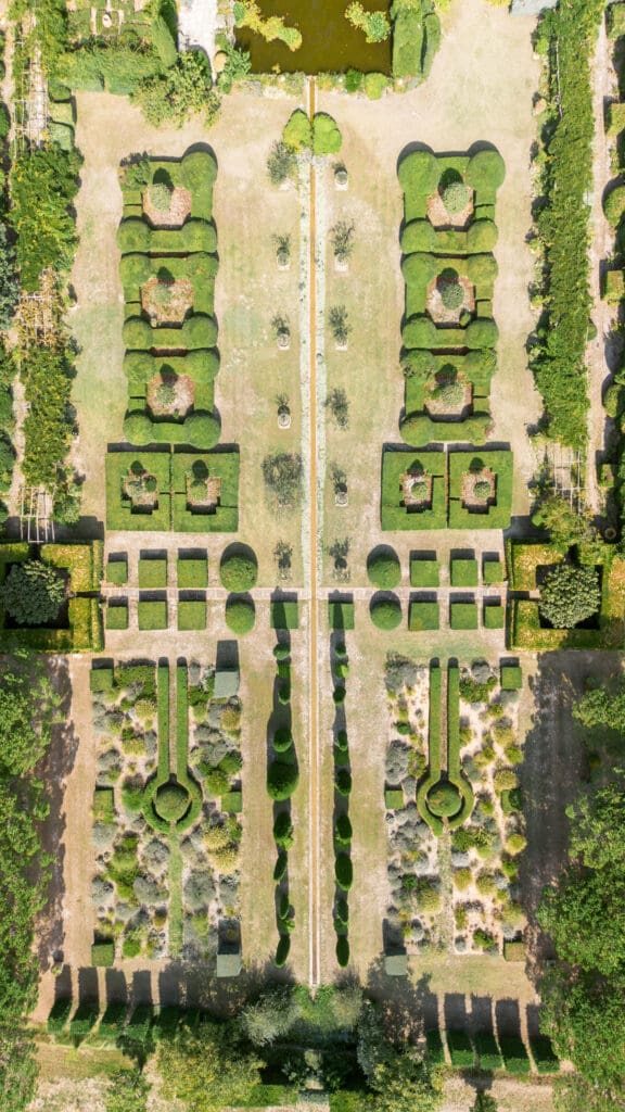 chateau wedding Provence garden