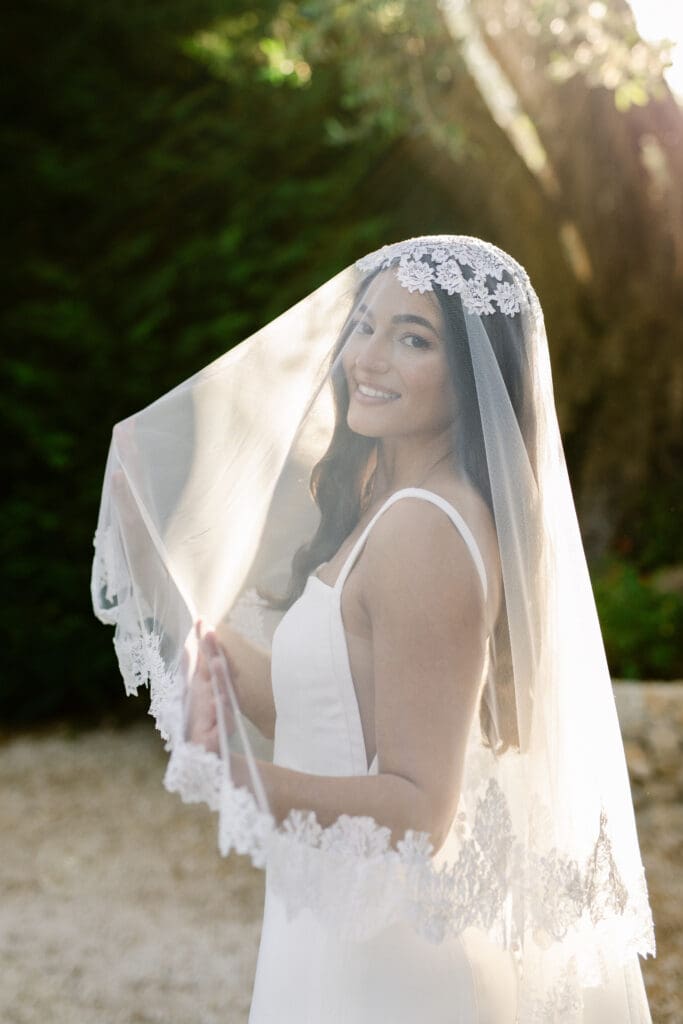 bride portrait at Bastide du Roy Cannes