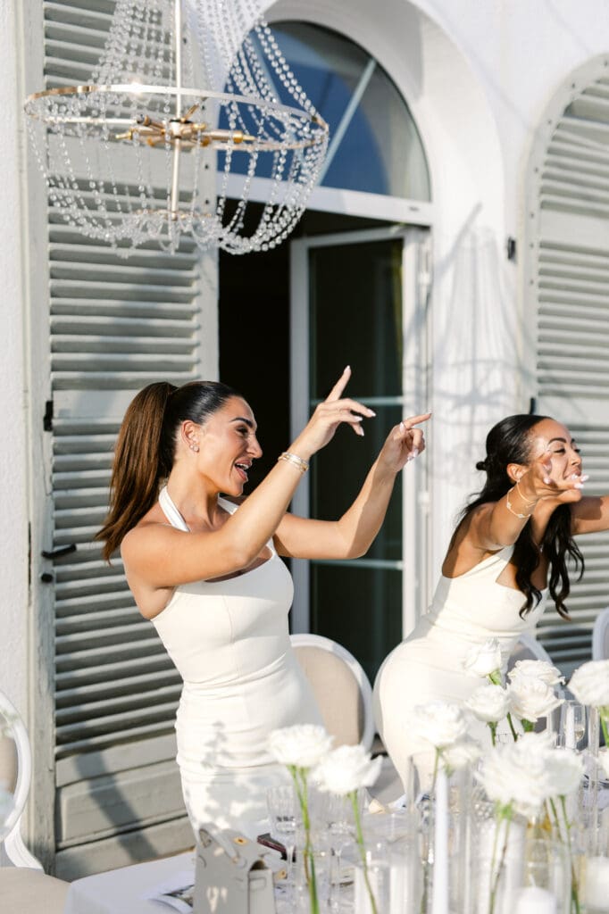 Guests dancing and celebrating at Domaine du Mont Leuze wedding reception French Riviera — Marion Pinel