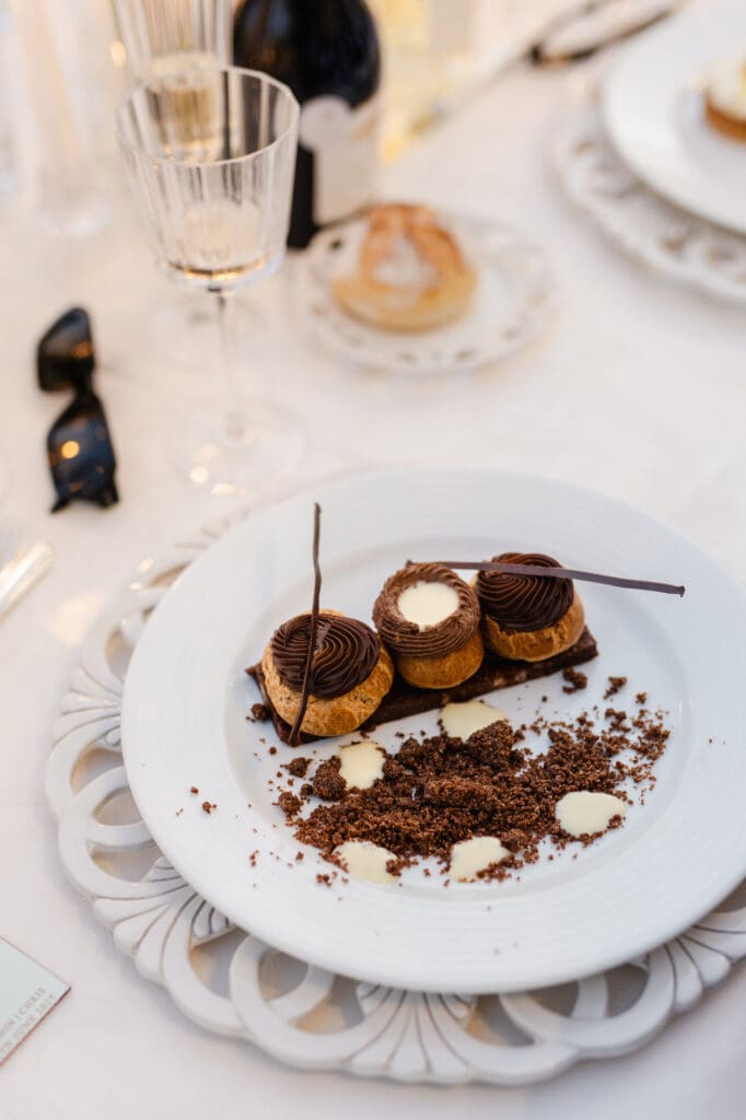 Wedding dessert table at Domaine du Mont Leuze after party French Riviera — Marion Pinel